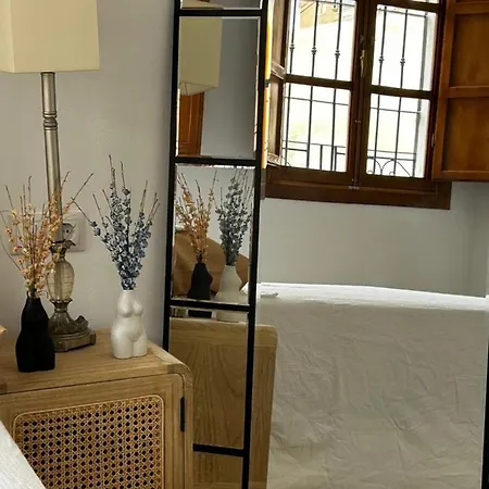 Dona Josefina Y Don Simon